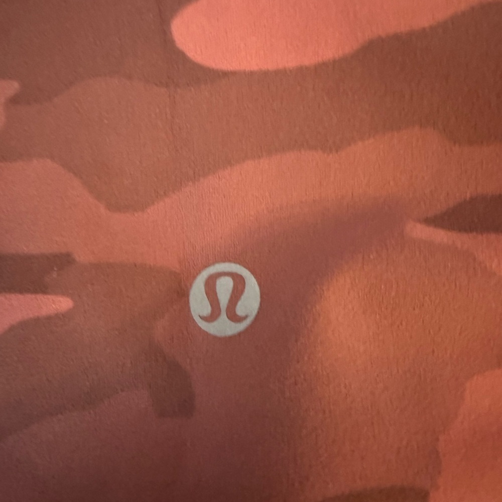 EUC lululemon Align Crop 21” Size 8 - Picture 3 of 4